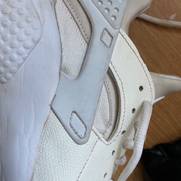 Size 7.5 Women Nike Air Huarache Run Shoe White Sail Fossil Stone - Picture 10 of 13